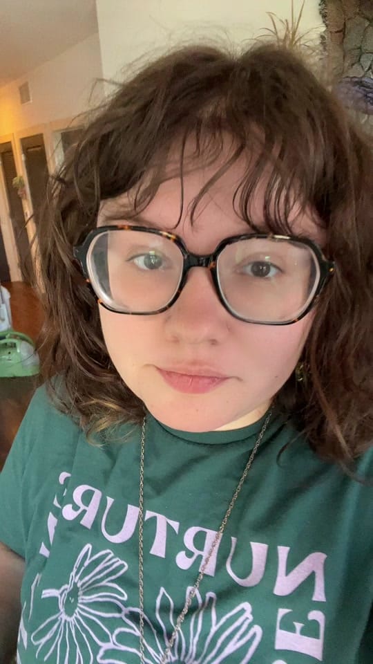 Post 5 by Em on TikTok (video)