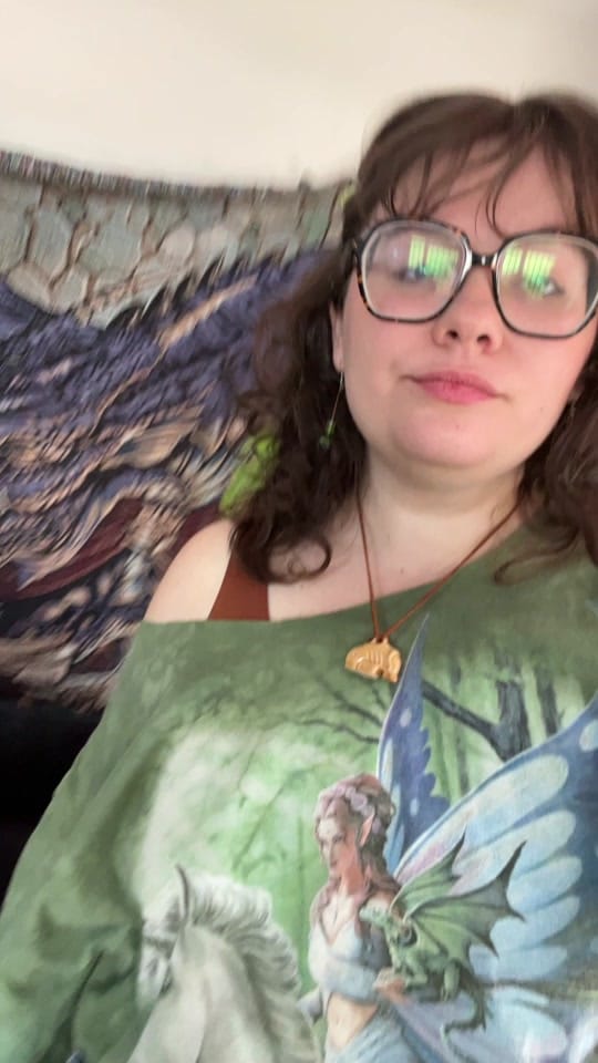 Post 4 by Em on TikTok (video)