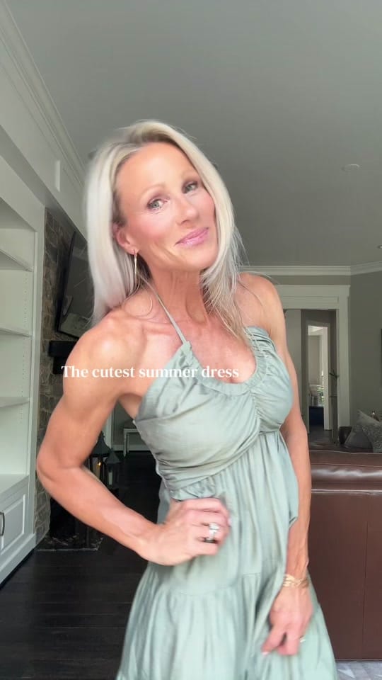 Post 6 by Erica Lynnn on TikTok (video)