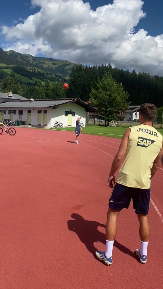 Post 8 by Christoph Baumgartner on TikTok (video)