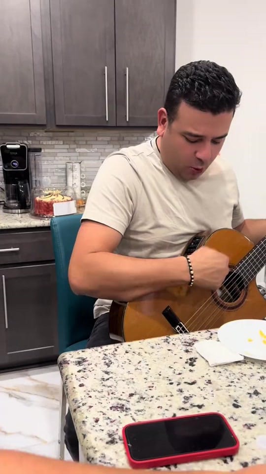 Post 2 by Jose Luis Carrascal on TikTok (video)