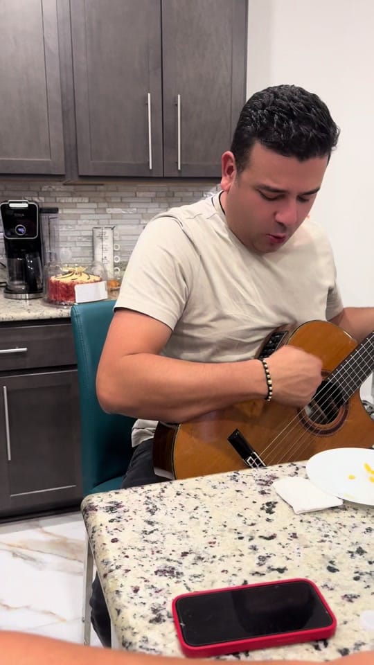 Post 8 by Jose Luis Carrascal on TikTok (video)