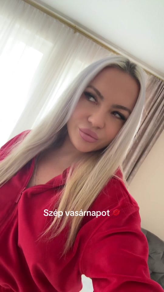 Post 3 by Emőke Makszim on TikTok (video)