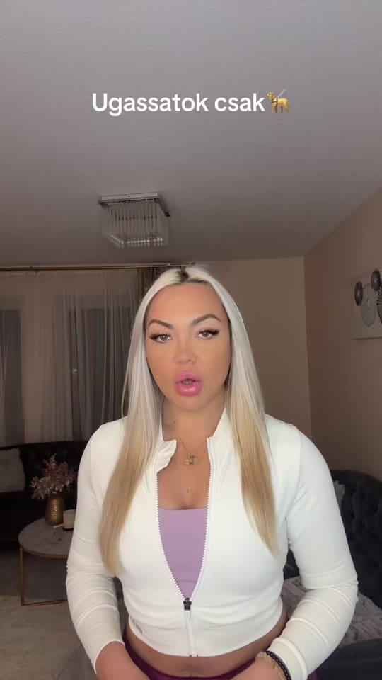Post 4 by Emőke Makszim on TikTok (video)