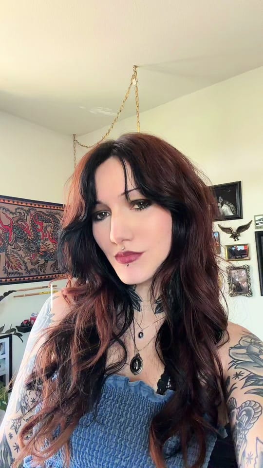 Post 7 by Ivy Rose on TikTok (video)