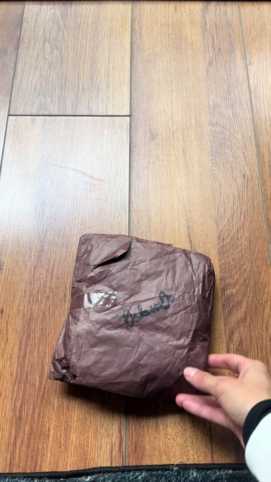Post 5 by Val Dessens on TikTok (video)