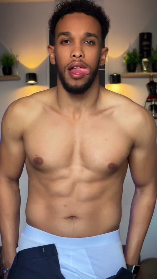 Post 5 by Eng Mo_Osmann_ on TikTok (video)