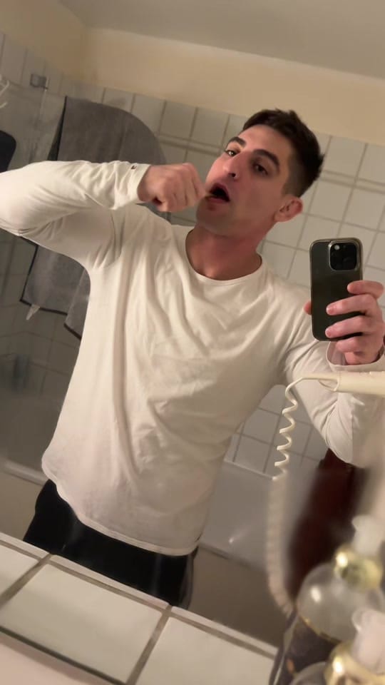 Post 8 by Eduard Trippel OLY on TikTok (video)