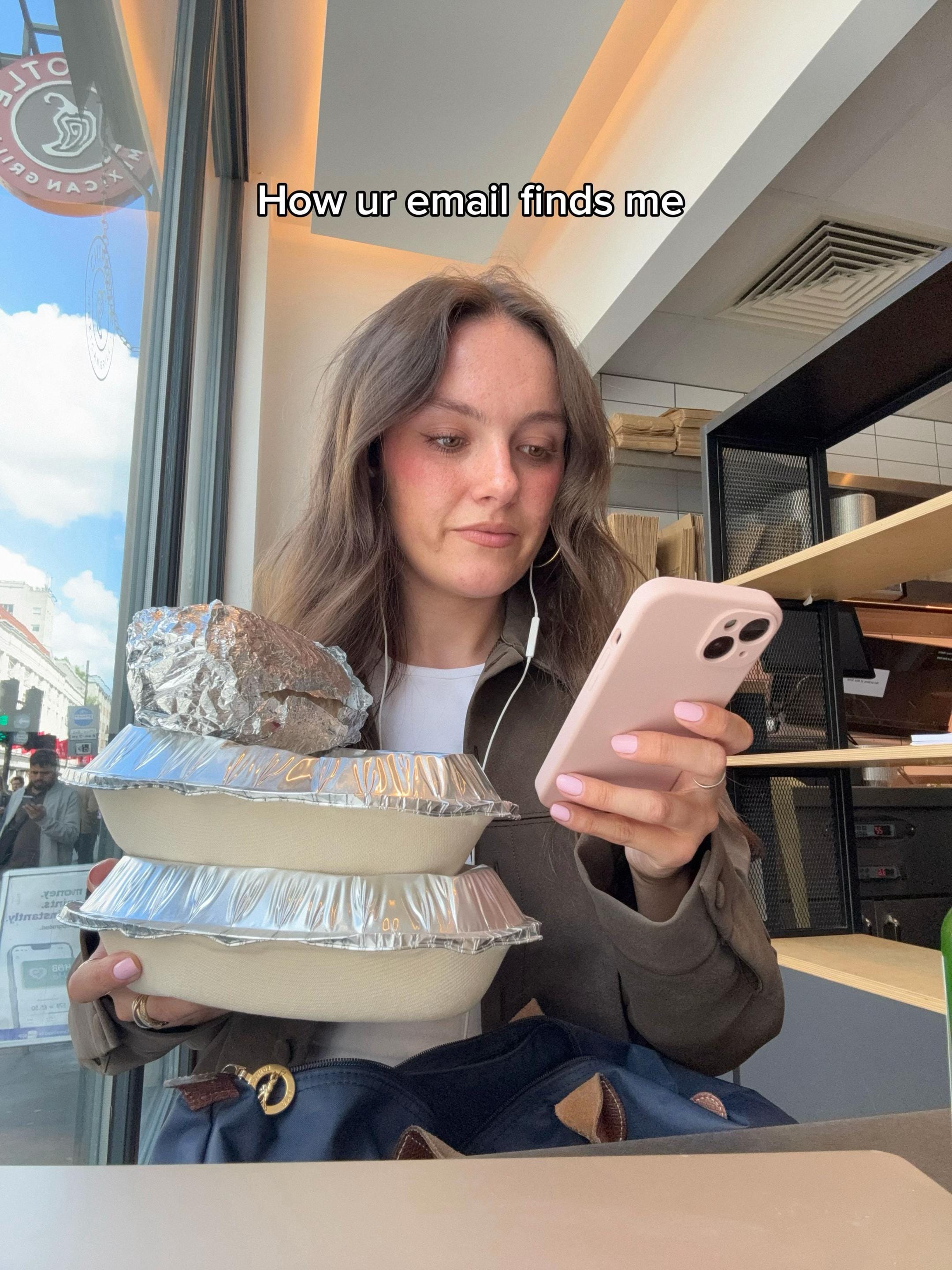 Post 1 by ChipotleUK on TikTok (video)