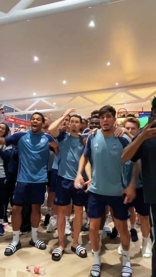 Post 4 by EnglishBall on TikTok (video)