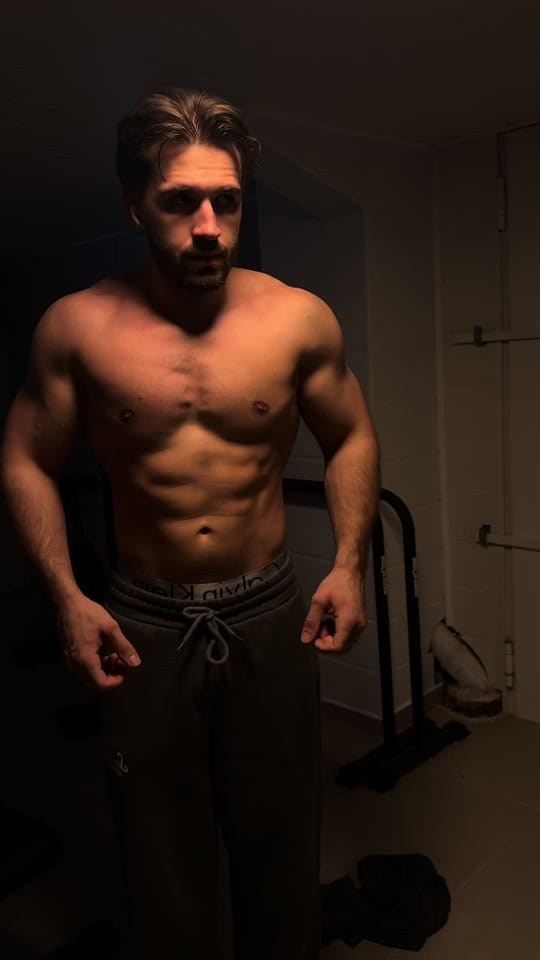 Post 6 by Fitness-curler on TikTok (video)