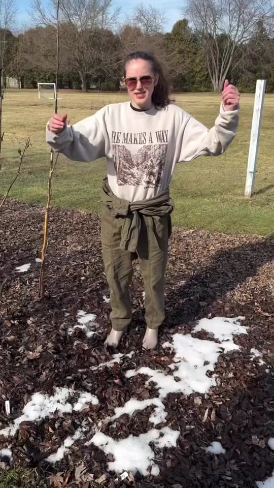 Post 1 by Esther The Flower Farmer on TikTok (video)