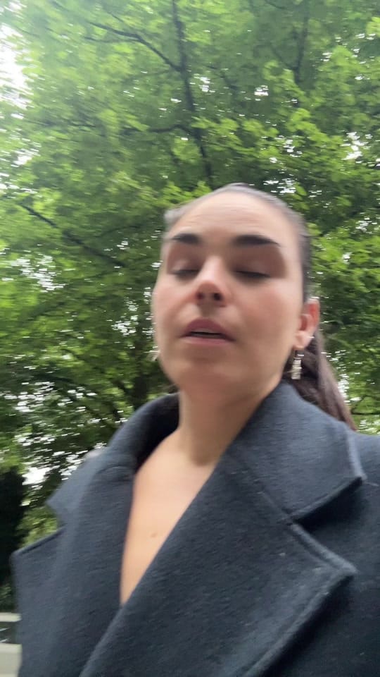 Post 1 by Ana Poshh on TikTok (video)