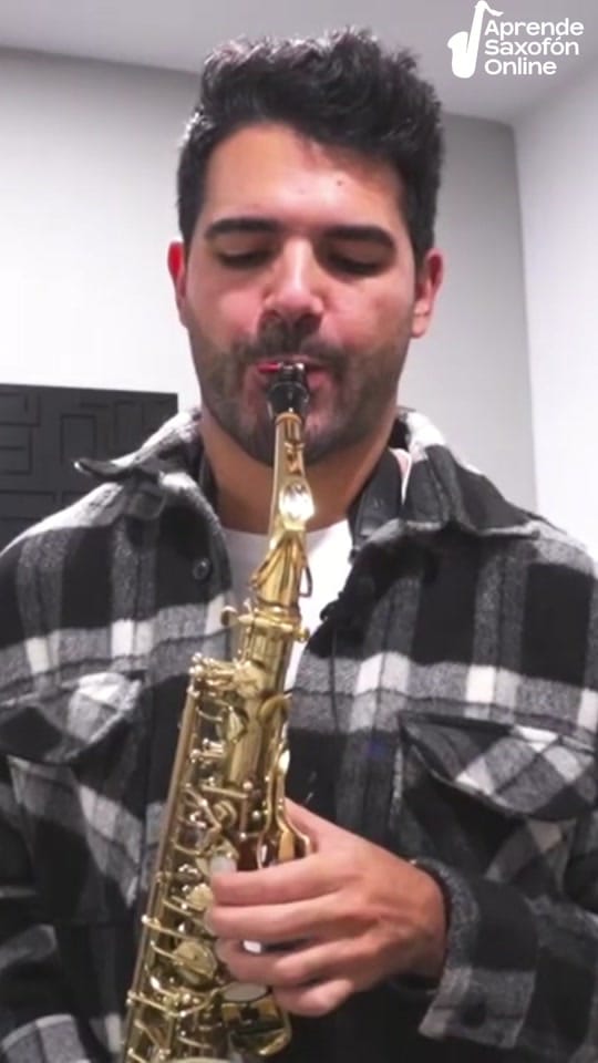 Post 2 by Manu Brazo on TikTok (video)