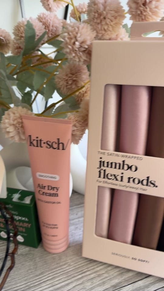 Post 2 by Marble Bear on TikTok (video)