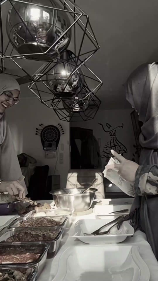 Post 4 by Anne Yaa on TikTok (video)