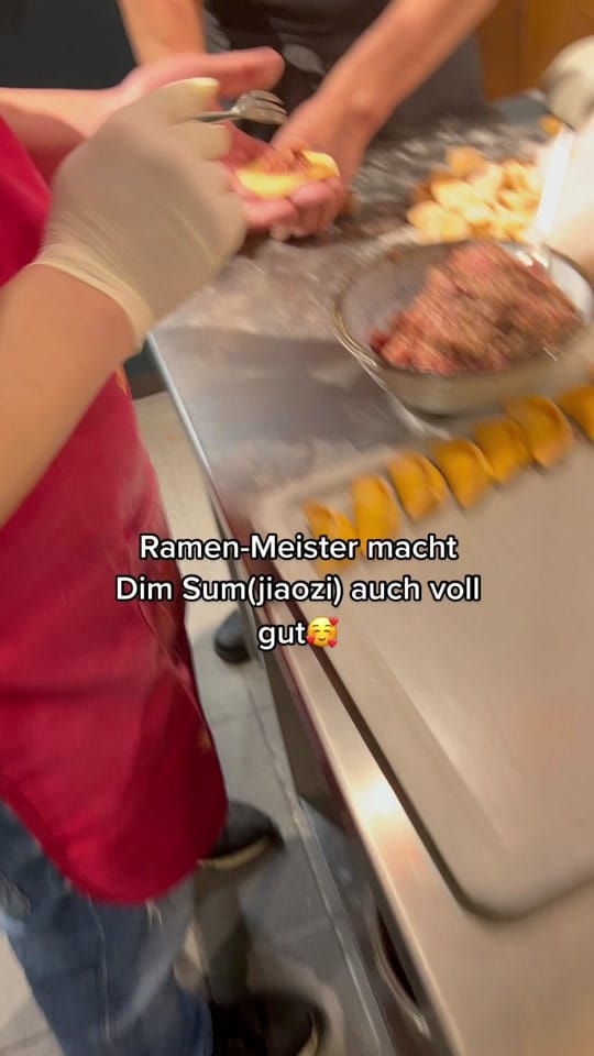 Post 10 by Chen’s Cooking Wok & Grill on TikTok (video)