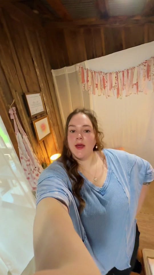 Post 3 by The Lash Barn on TikTok (video)