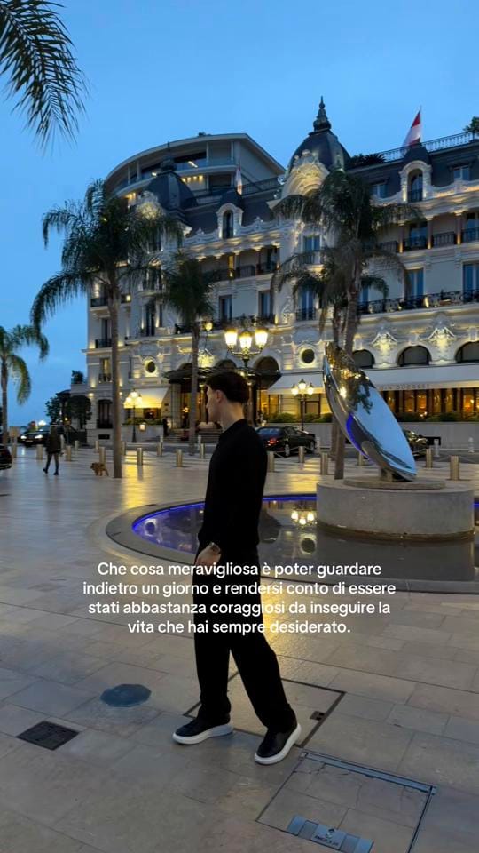 Post 1 by Alessandro Lamburghini on TikTok (video)