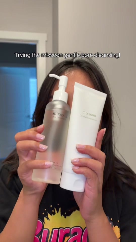 Post 8 by christine and things on TikTok (video)