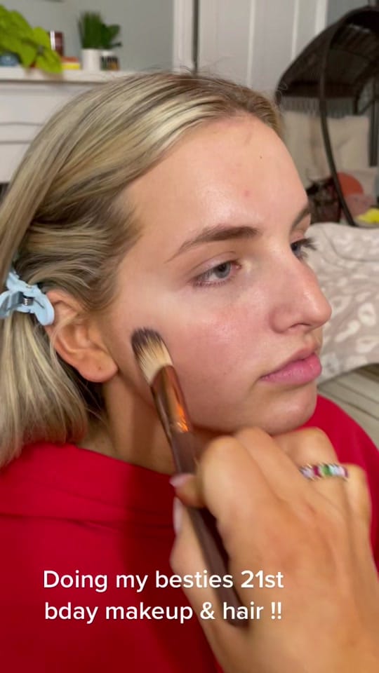 Post 6 by bettykelleyy on TikTok (video)