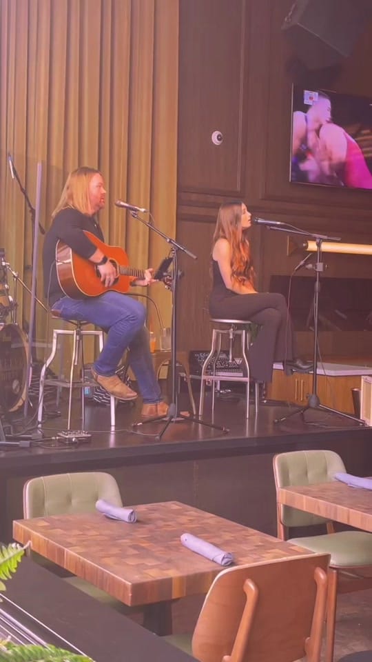 Post 4 by Rachel Horter on TikTok (video)