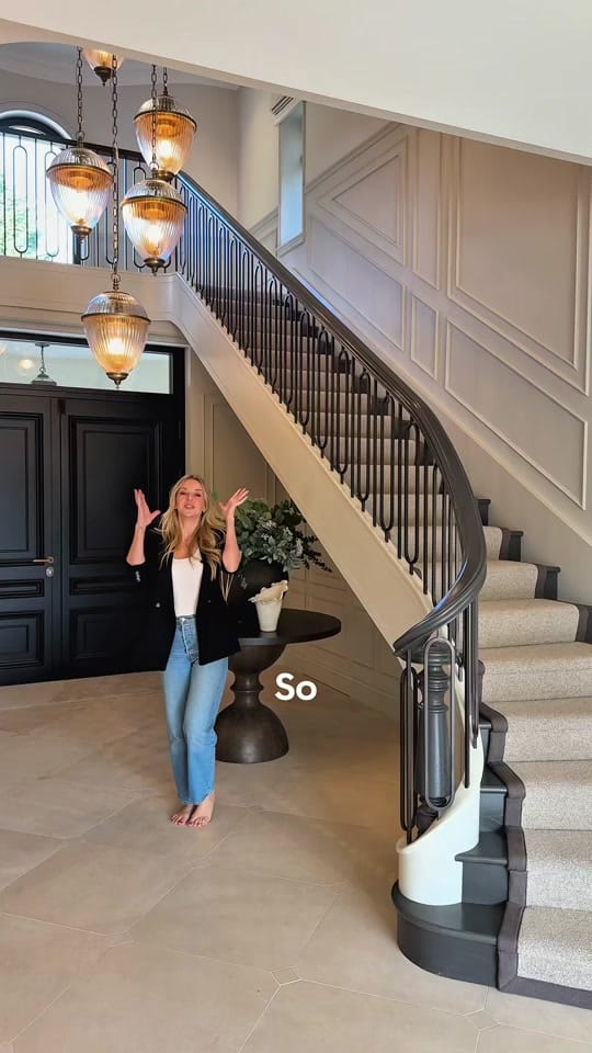 Post 6 by Laura Hammett Interiors on TikTok (video)