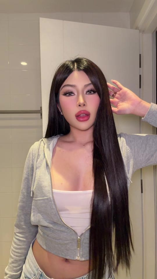 Post 1 by ThebaddiePorsche🏎️💨 on TikTok (video)