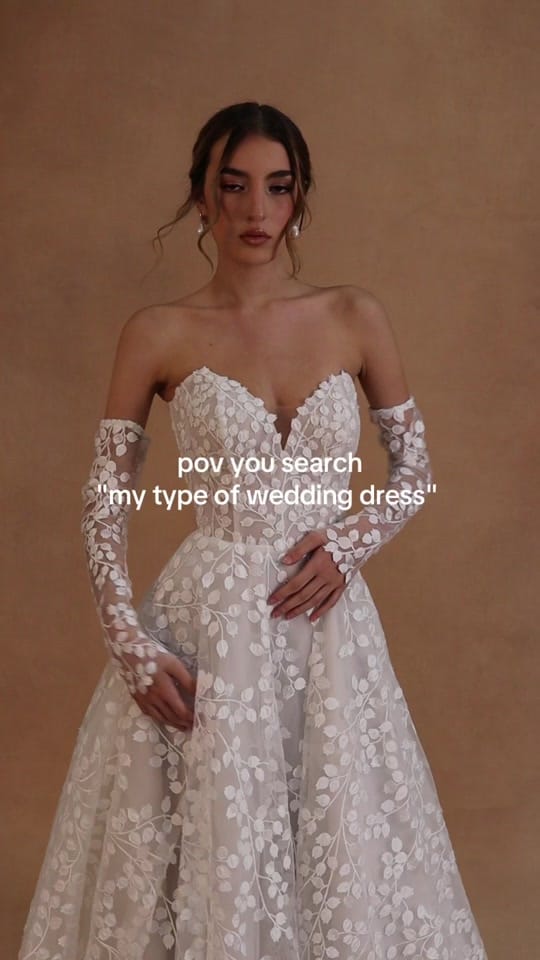 Post 1 by Adriana Madrid Bridal on TikTok (video)