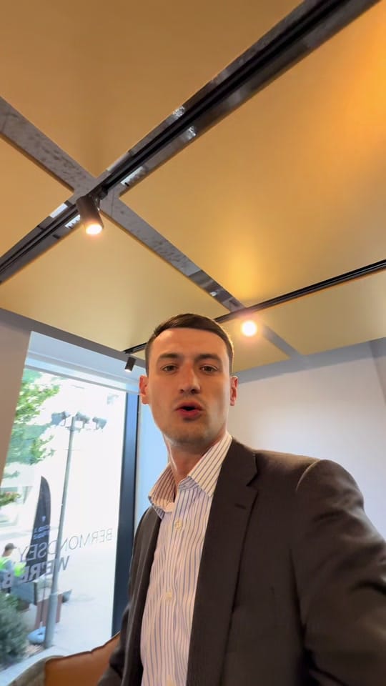 Post 7 by Oleksandr Estate Agent on TikTok (video)