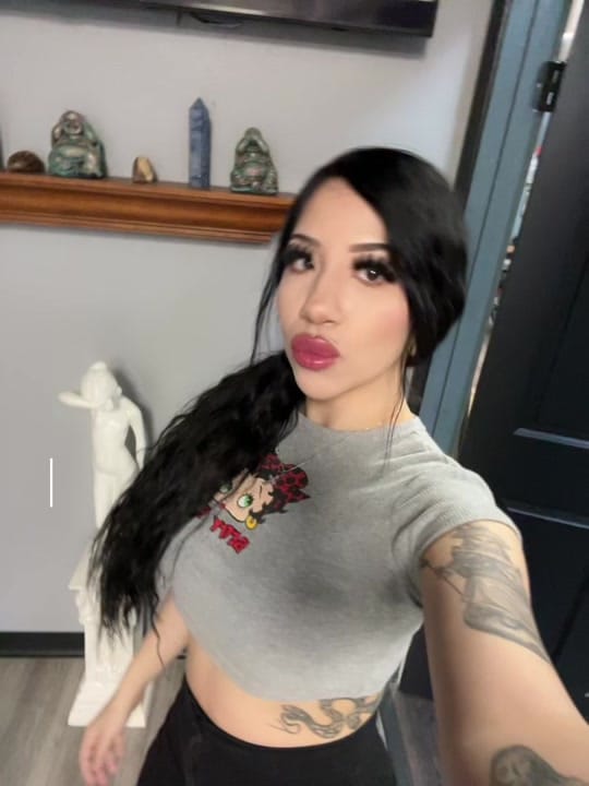 Post 1 by 𝑬𝒓𝒊𝒄𝒂 𝑻𝒂𝒕𝒕𝒐𝒐𝒔 on TikTok (video)