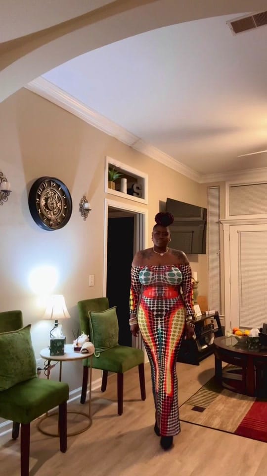 Post 9 by Sophia Christina on TikTok (video)