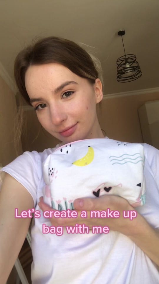Post 9 by AI IA on TikTok (video)