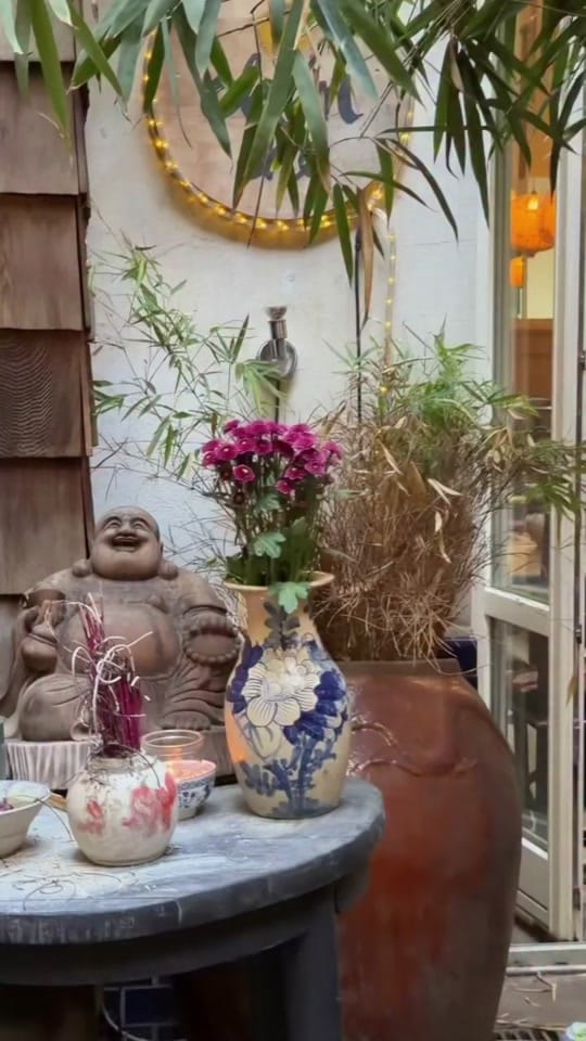 Post 5 by chenche_berlin.0 on TikTok (video)