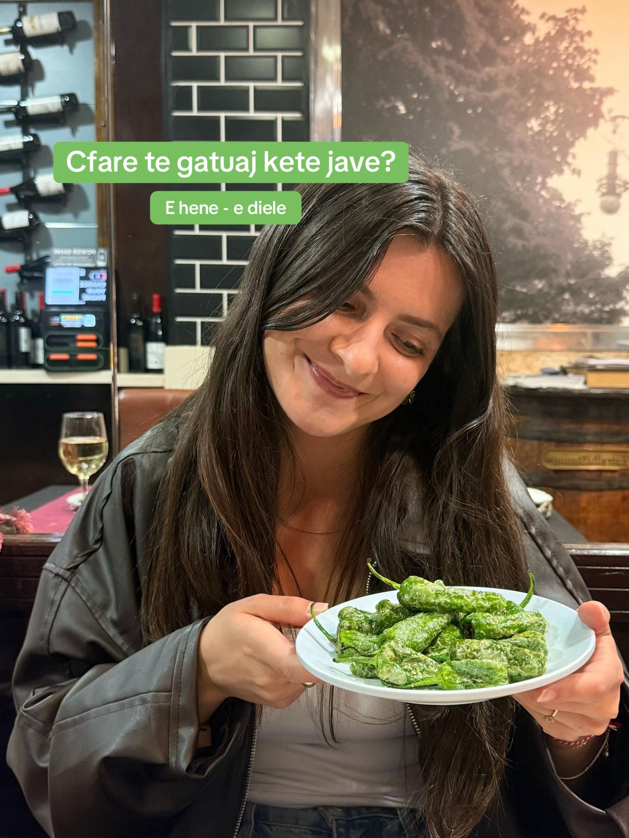 Post 1 by borabakes on TikTok (video)
