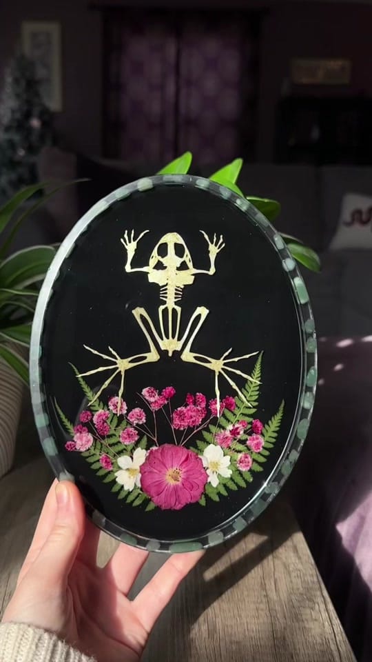 Post 3 by 𝓐. 𝓗𝓮𝔁 𝓐𝓻𝓽 on TikTok (video)