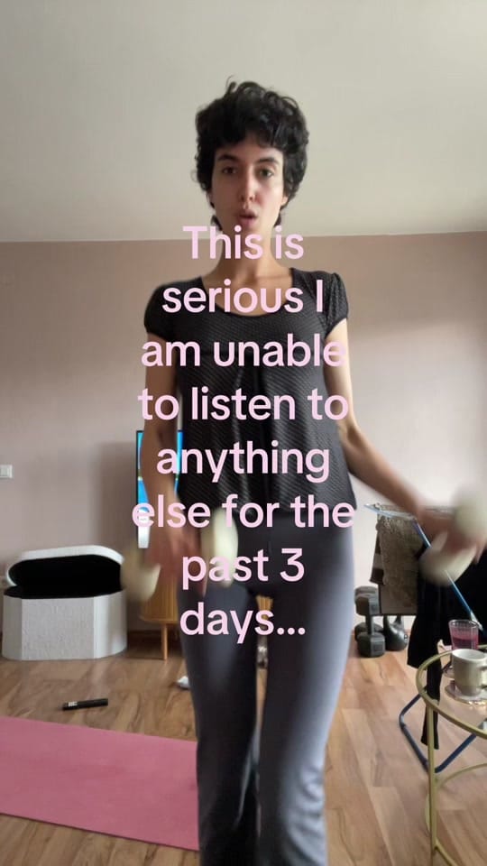 Post 4 by Jolie Aden on TikTok (video)