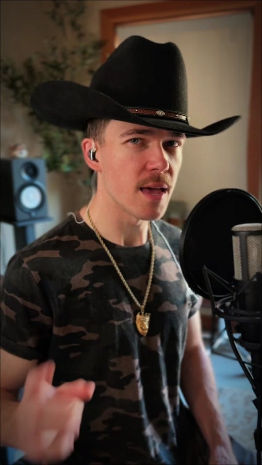 Post 1 by journeyday on TikTok (video)