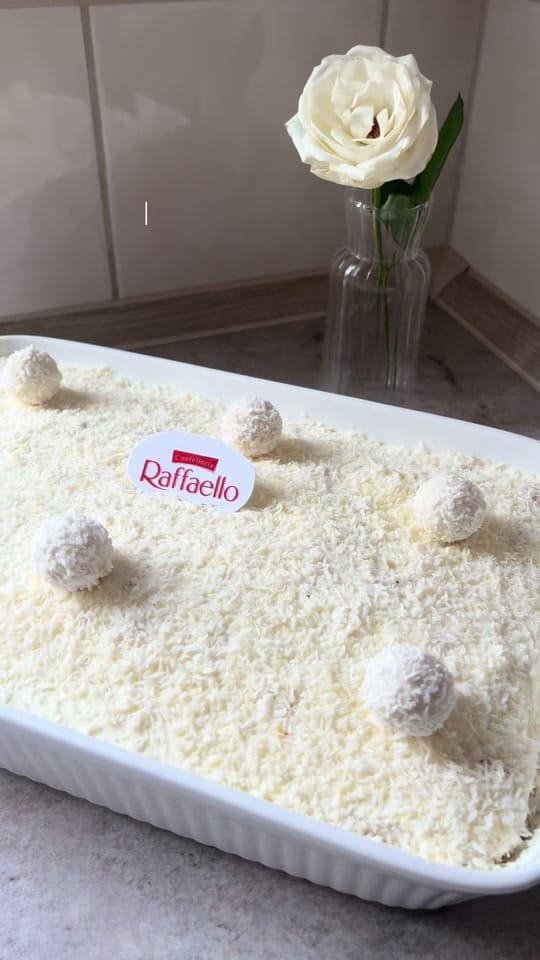 Post 5 by itshazlife on TikTok (video)