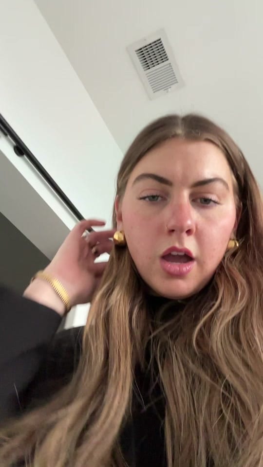 Post 10 by Han on TikTok (video)