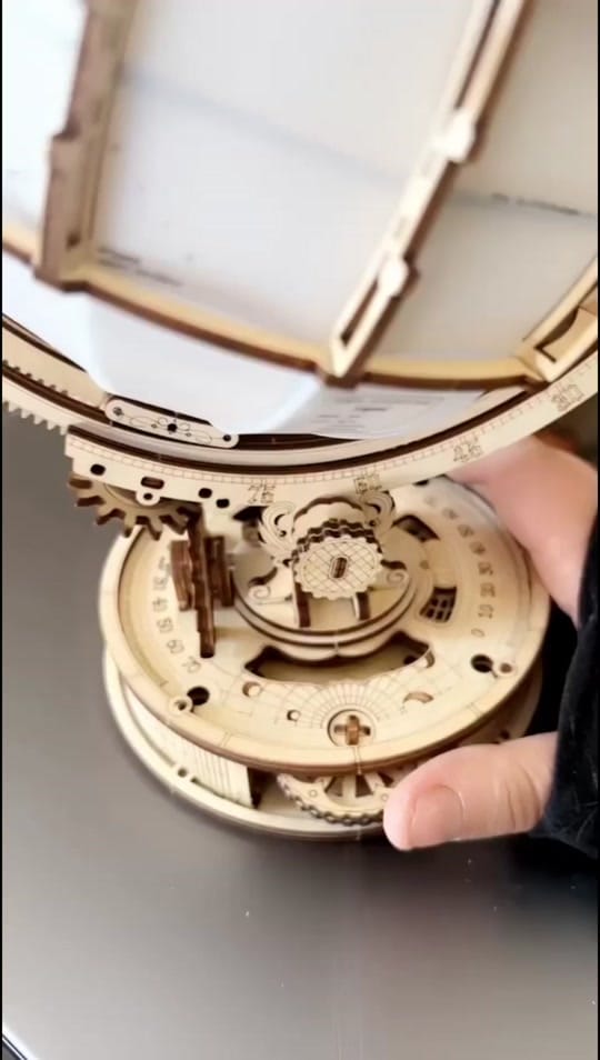 Post 3 by Nay on TikTok (video)