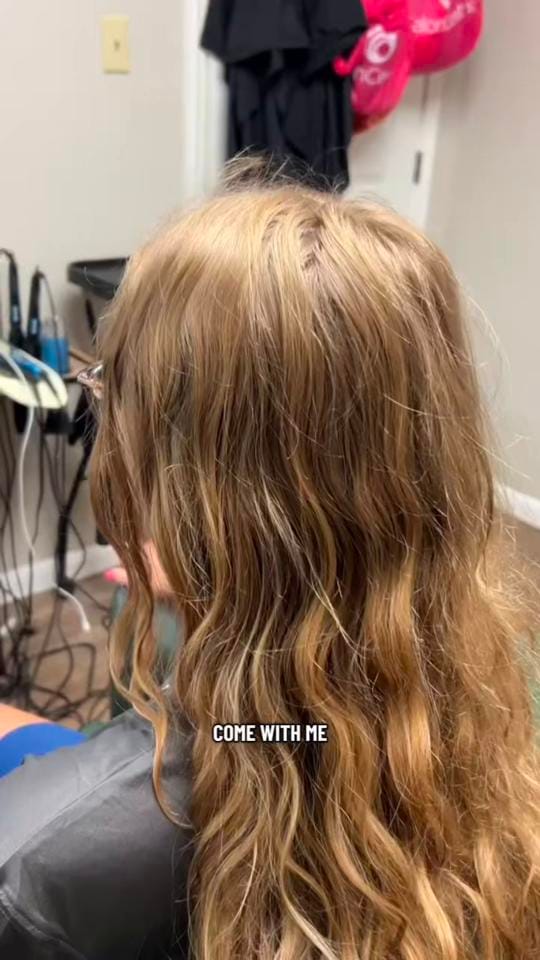 Post 6 by rebecca.hair.cats.books on TikTok (video)