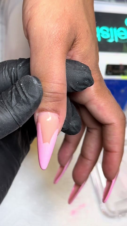 Post 1 by Nailsbymaark on TikTok (video)