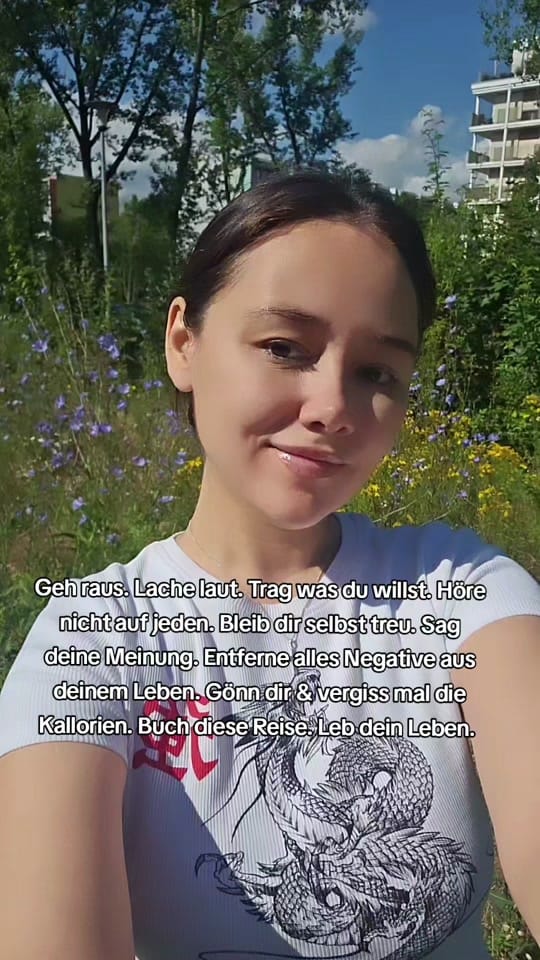Post 1 by Juli.liciouss on TikTok (video)