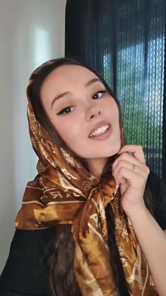 Post 2 by Juli.liciouss on TikTok (video)