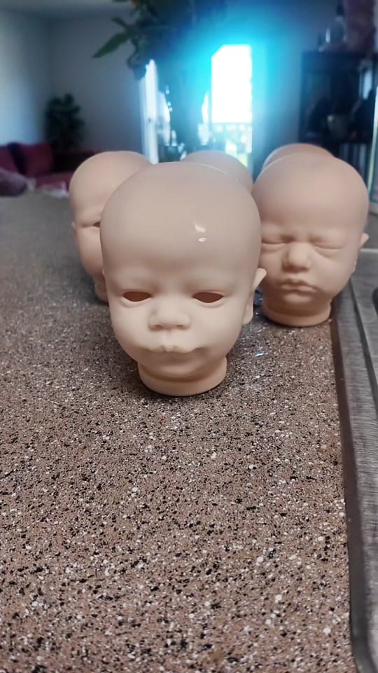 Post 7 by Oddly Sweet Art 🔪🐇🔪 on TikTok (video)