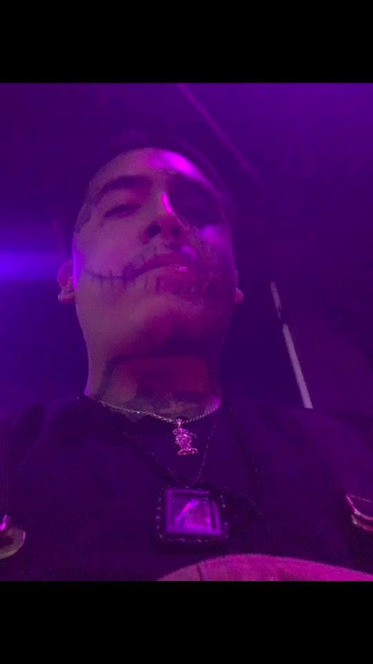 Post 1 by T on TikTok (video)