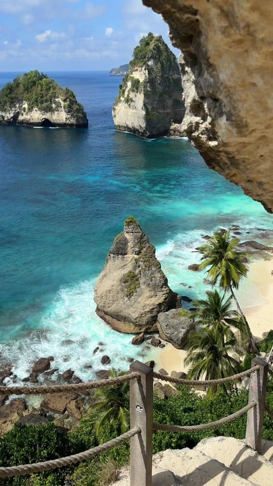 Post 8 by Lisa | Travel Creator on TikTok (video)
