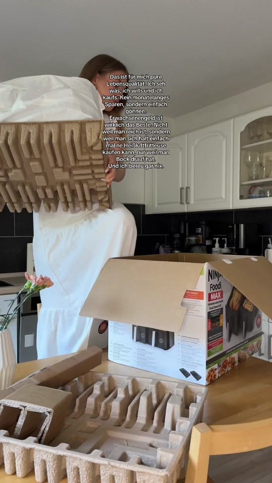 Post 5 by Sidney Sophie on TikTok (video)