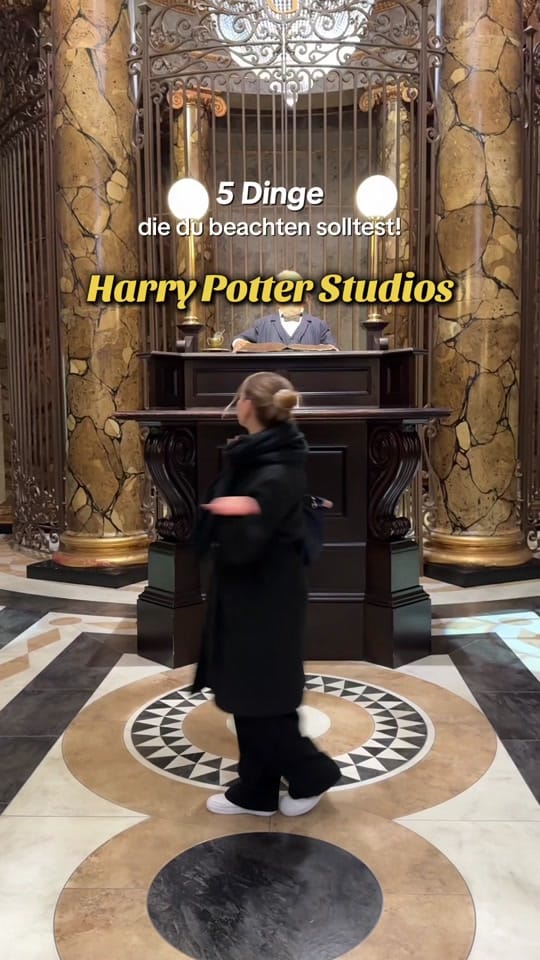 Post 9 by Sidney Sophie on TikTok (video)